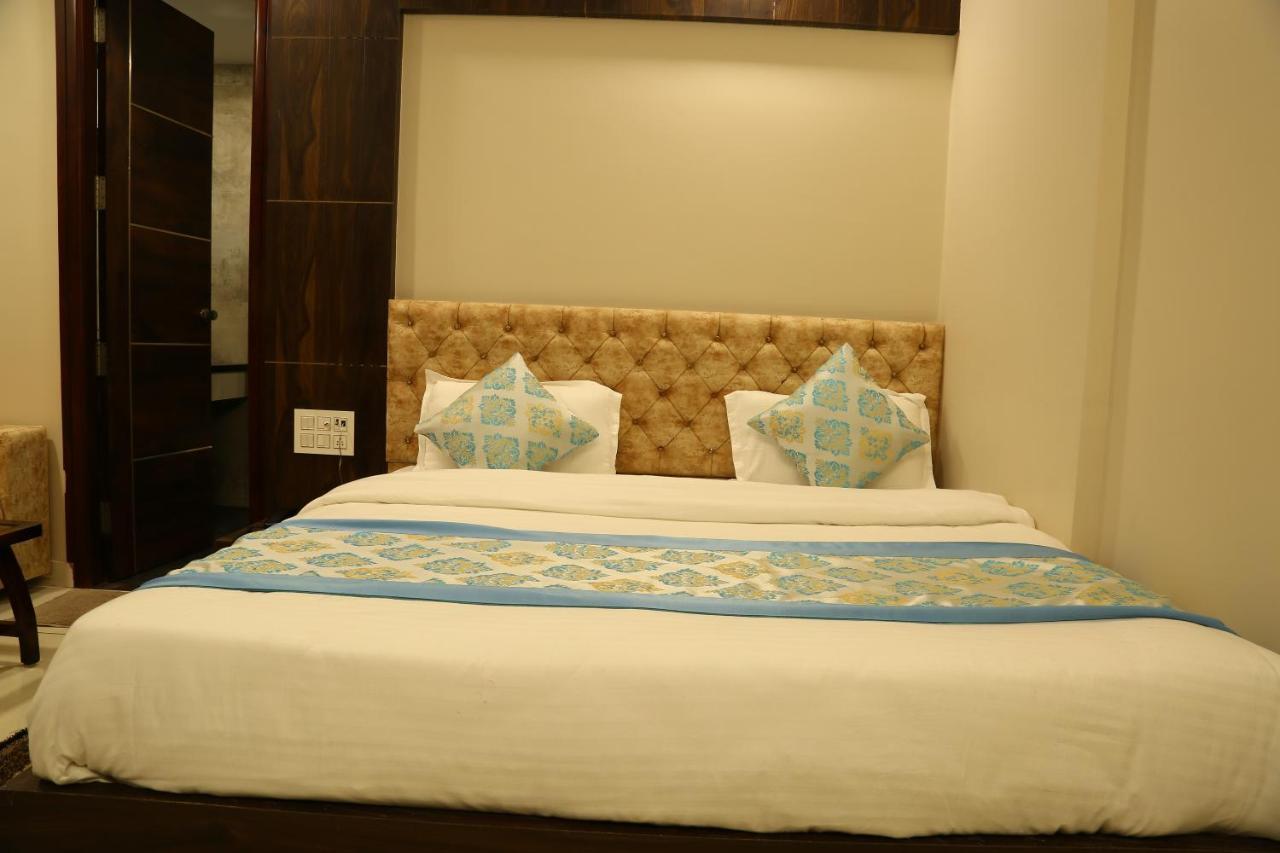 Hotel Kush Ganga - 50 Meter From Har Ki Pauri, Haridwār Exteriör bild