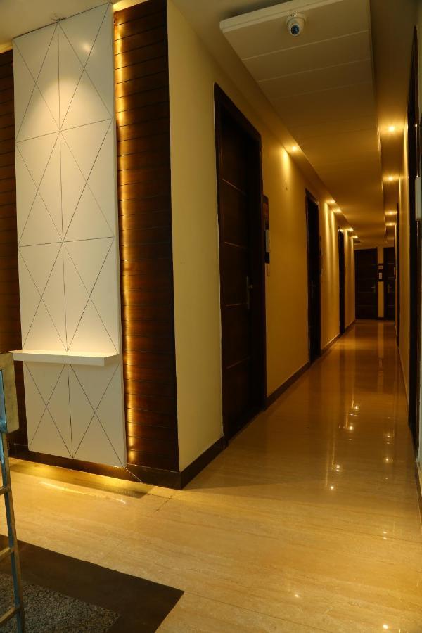 Hotel Kush Ganga - 50 Meter From Har Ki Pauri, Haridwār Exteriör bild